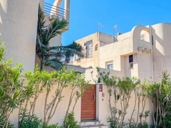 Town House in Torrevieja – YC669372