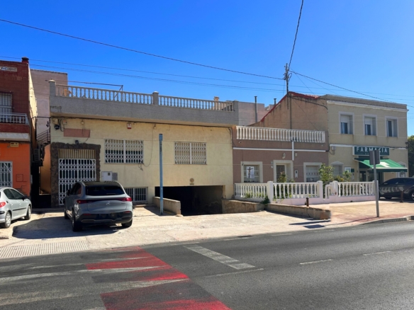 Town House in Orihuela – YC680338