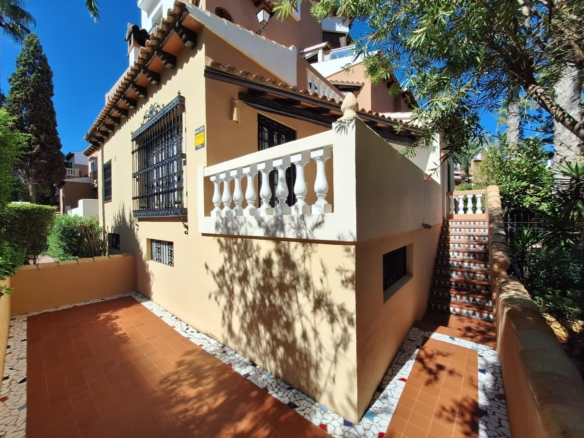 Apartment in Torrevieja – YC724675