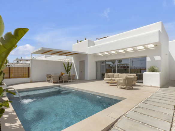 Villa in Los Alcazares – YC724760