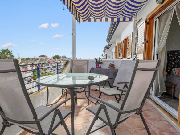 Apartment in Mil Palmeras – YC725967