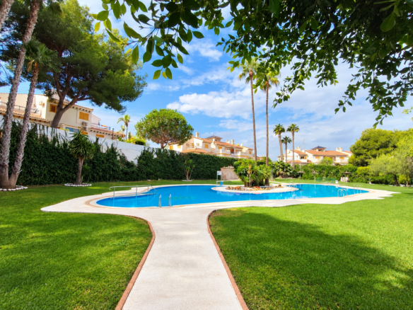 Penthouse in Mil Palmeras – YC726147