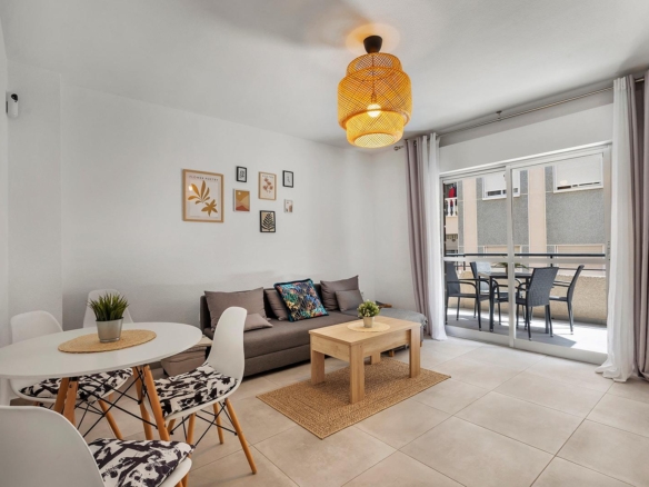 Apartment in Torrevieja – YC727133