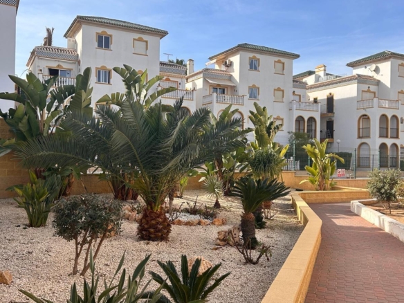 Bungalow in Torrevieja – YC727394