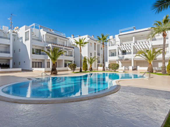 Apartment in Torrevieja – YC750164