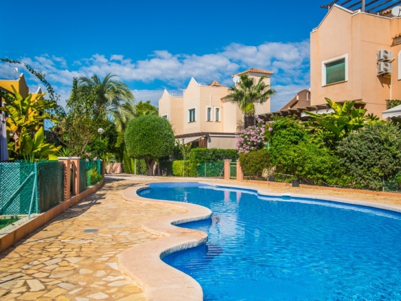 Villa in Torrevieja – YC752536