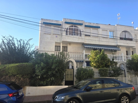 Duplex in Torrevieja – YC753704