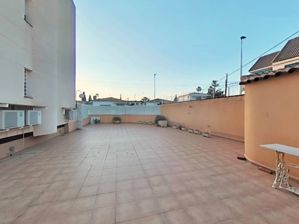 Apartment in Santiago de la Ribera – YC754391