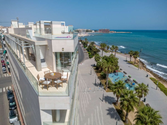 Apartment in Torrevieja – YC764259