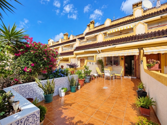 Town House in Orihuela Costa – YC764517