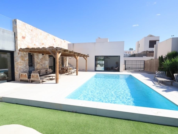 Villa in Algorfa – YC764745