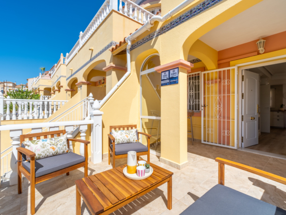 Town House in Villamartin – YC764887