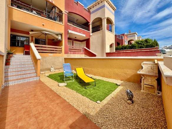 Apartment in Orihuela Costa – YC765312