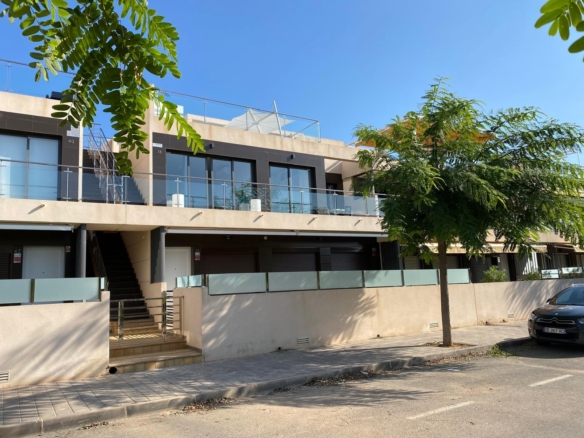 Bungalow in Pilar de La Horadada – YC766997