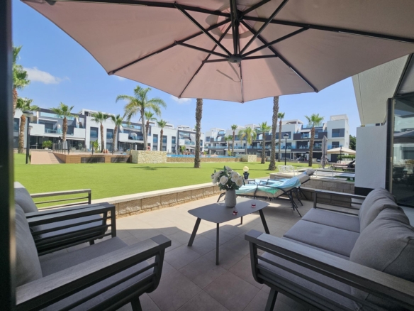 Apartment in Guardamar del Segura – YC767490