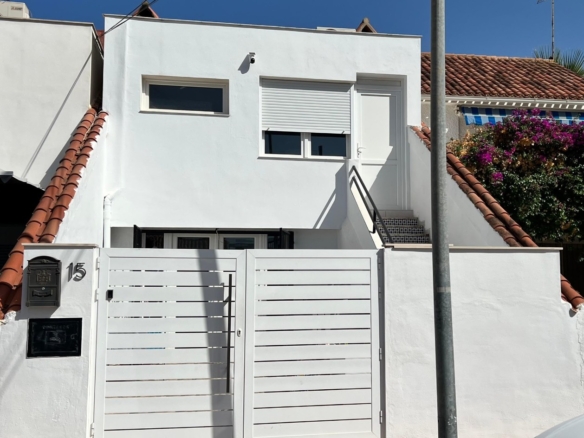 Town House in Torrevieja – YC777861
