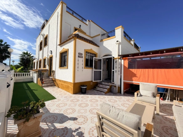Town House in Orihuela – YC778079
