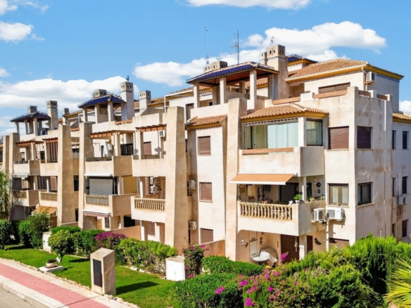 Apartment in Orihuela Costa – YC787418