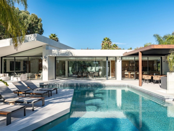 Villa in Hacienda Las Chapas – YC797643