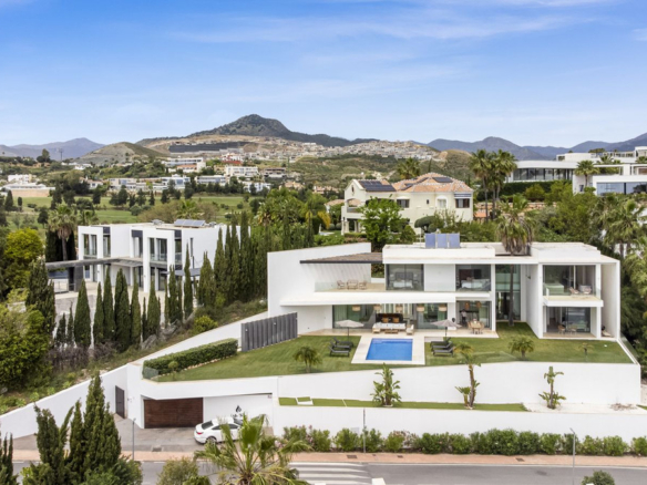 Villa in Benahavís – YC797679