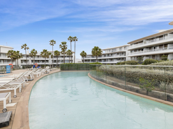 Apartment in Estepona – YC797882