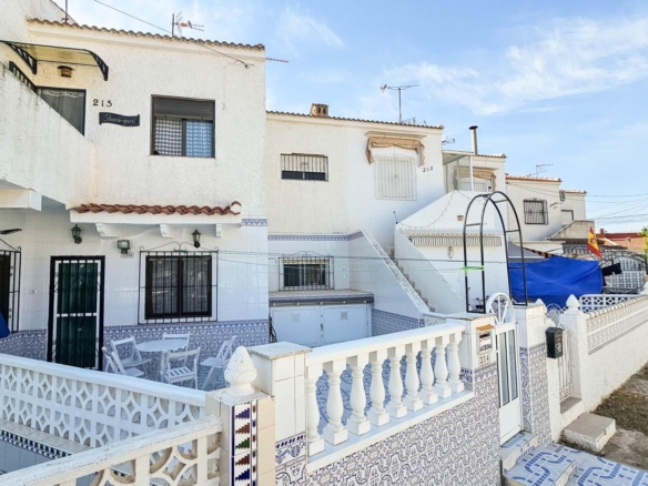 Bungalow in Torrevieja – YC798230