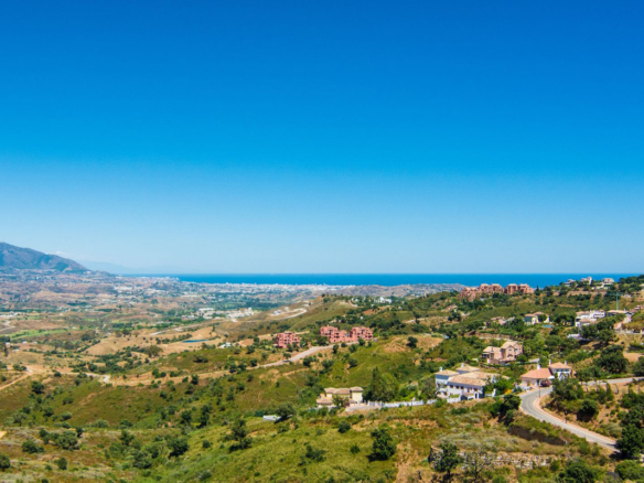 Land in La Mairena – YC799373