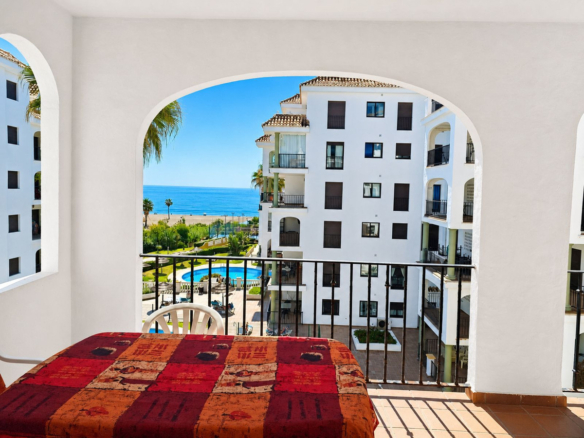 Apartment in La Duquesa – YC799629