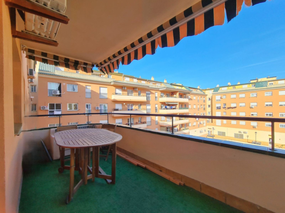 Apartment in San Luis de Sabinillas – YC799645