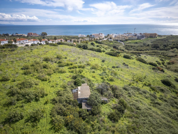 Land in La Duquesa – YC799681