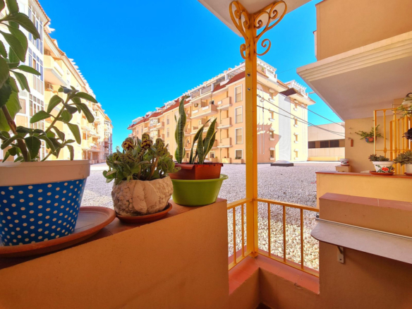 Apartment in San Luis de Sabinillas – YC799733