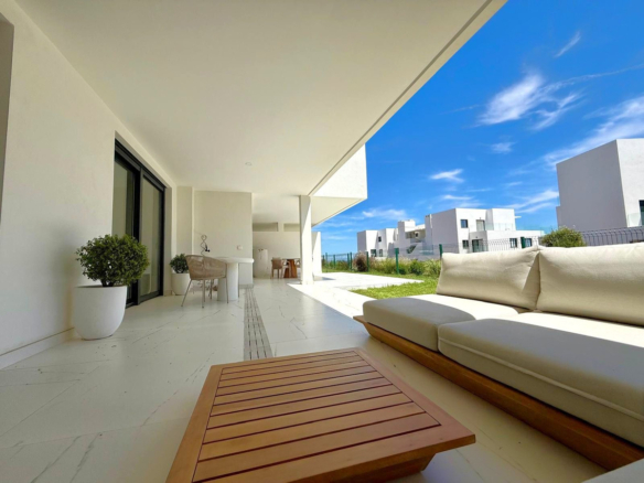 Apartment in Estepona – YC799737