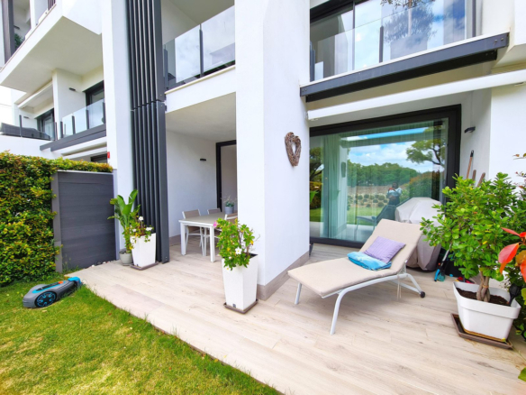 Town House in Sotogrande – YC799777