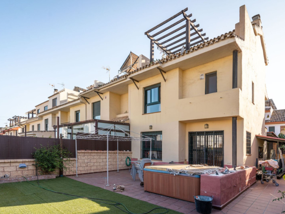 Town House in Cancelada – YC799789