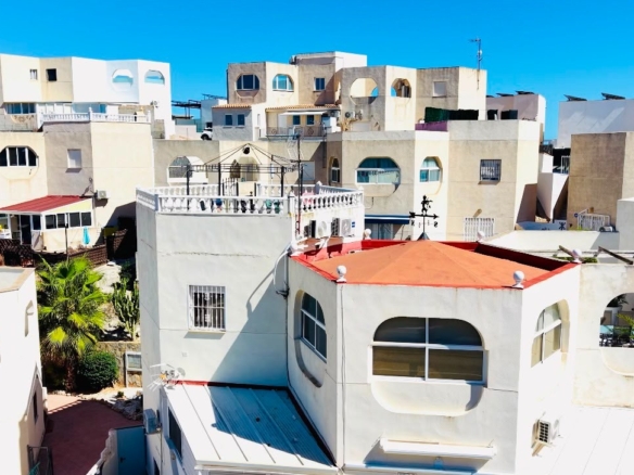 Apartment in San Miguel de Salinas – YC800028