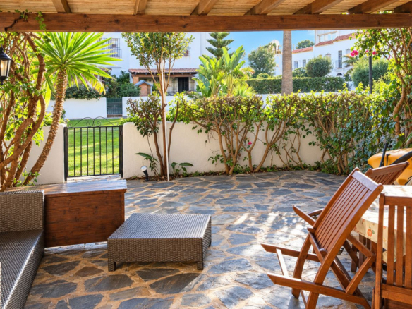 Town House in Casares Playa – YC800607