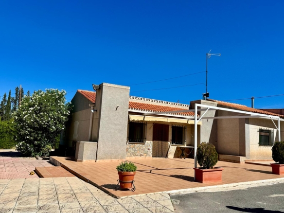 Villa in Yecla – YC801659
