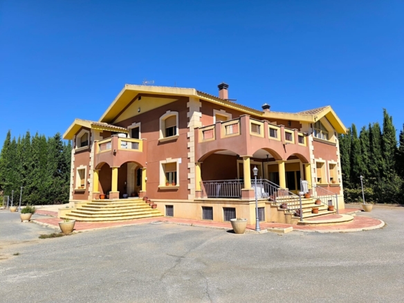 Villa in Yecla – YC801950