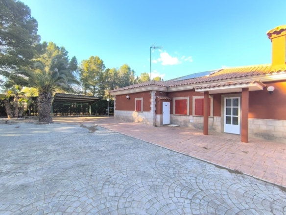 Villa in Yecla – YC802697