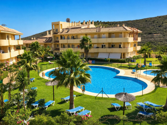 Penthouse in La Duquesa – YC804343