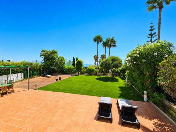 Apartment in San Luis de Sabinillas – YC804623