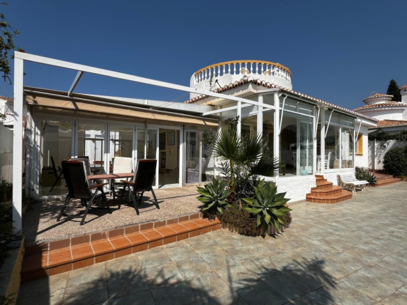 Villa in Almunecar – YC806874