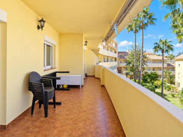 Apartment in La Duquesa – YC807435