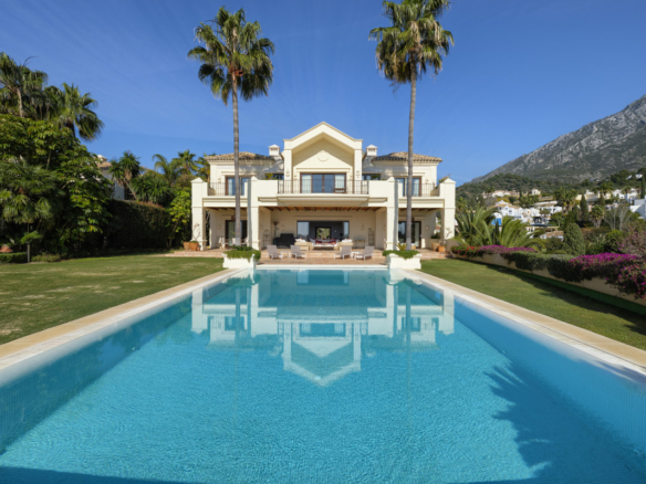 Villa in Marbella – YC807471
