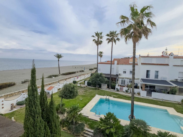 Town House in Casares Playa – YC808426