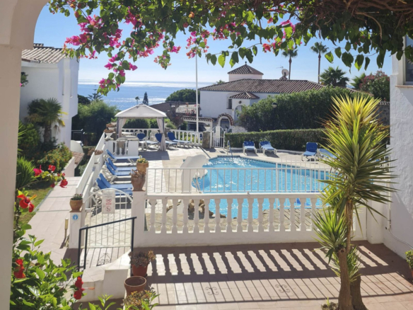 Apartment in La Duquesa – YC808442