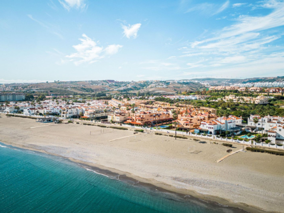Town House in Casares Playa – YC808450