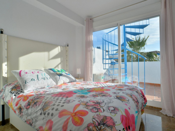 Apartment in Estepona – YC809064
