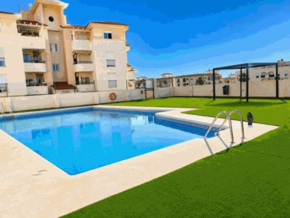 Apartment in San Luis de Sabinillas – YC809329