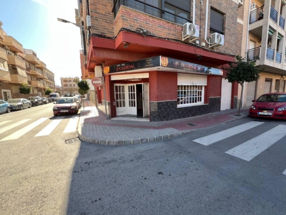 Commercial in Dolores – YC810430